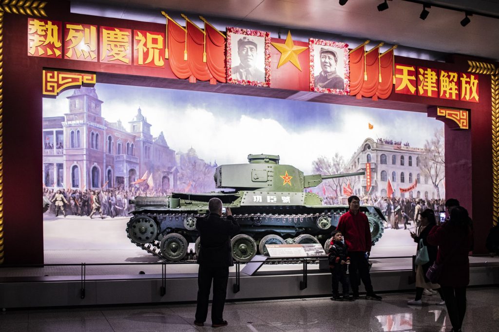 Vörös csillagos tank